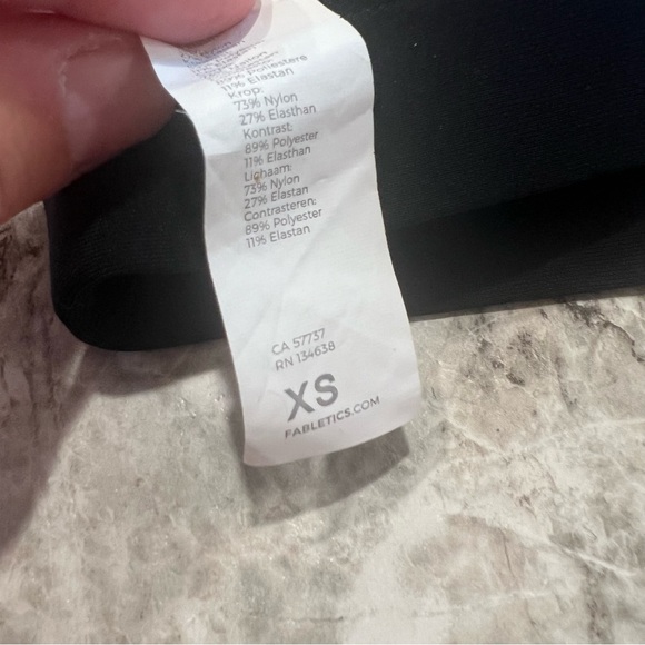 Fabletics sports bra size XS Faye high impact black NEW NWT - Picture 8 of 9